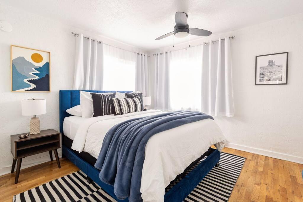 Villa House With Great Beds, Full Kitchen, Fenced Yard à Albuquerque Extérieur photo